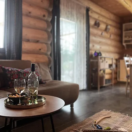 Vesela Pri Mare Липтовски-Трновец