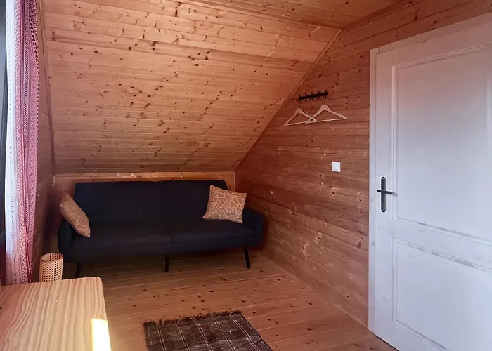 Vesela Pri Mare 립토브스키트로노벡