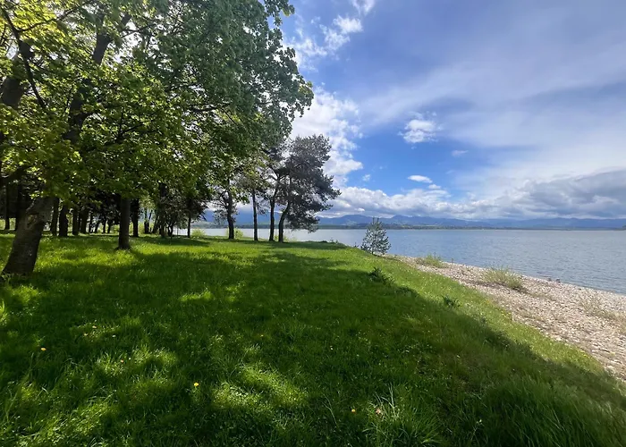 Vesela Pri Mare * 립토브스키트로노벡